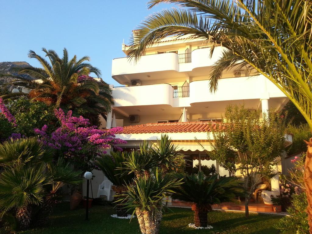 Apartments Villa Mare Mar Sutomore Exteriör bild