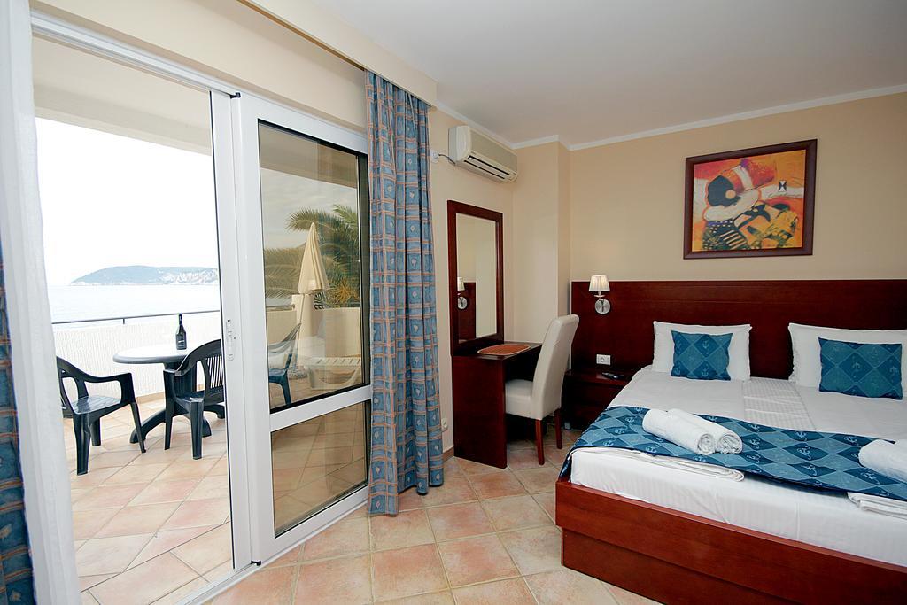 Apartments Villa Mare Mar Sutomore Exteriör bild